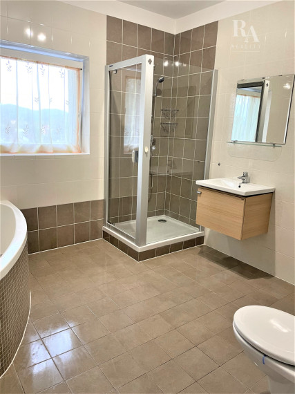 PRENÁJOM 3 - IZBOVÝ BYT S PARKOVANÍM V EURO HOME