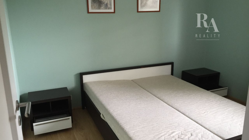 PRENÁJOM 3 - IZBOVÝ BYT S PARKOVANÍM V EURO HOME