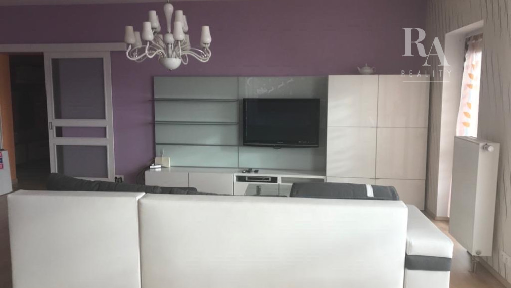 PRENÁJOM 3 - IZBOVÝ BYT S PARKOVANÍM V EURO HOME