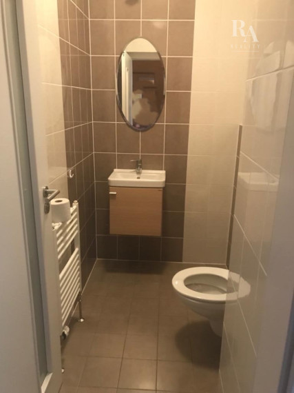 PRENÁJOM 3 - IZBOVÝ BYT S PARKOVANÍM V EURO HOME