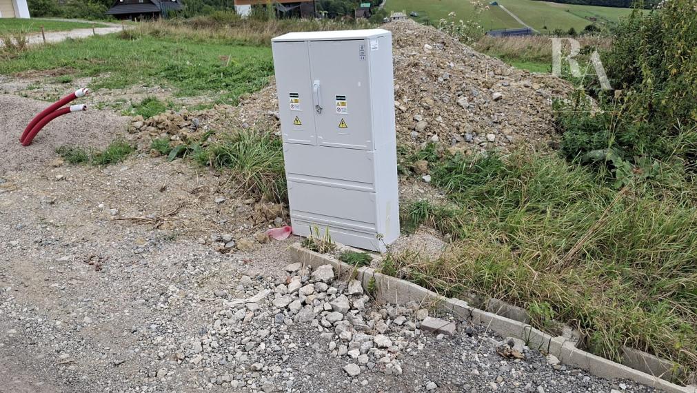 PREDAJ STAVEBNÝ POZEMOK NA VÝSTAVBU CHATY BELÁ - ZLIEŇ