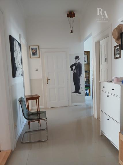 PREDAJ 2,5 IZBOVÝ STAROMESTSKÝ BYT