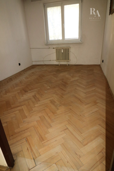 PREDAJ 3 - IZBOVÝ BYT S LOGGIOU A BALKÓNOM NOVÝ BULVÁR