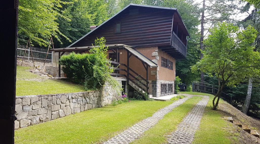 Predaj chata Čadca - Brehy s pozemkom 1700 m2