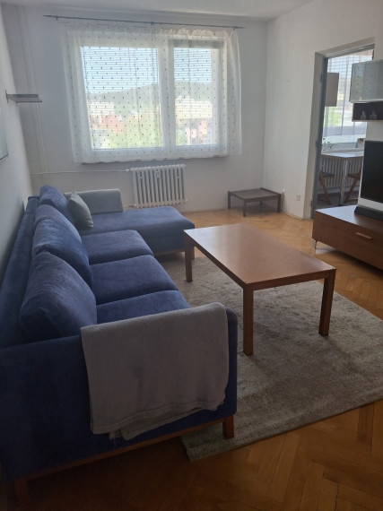 Prenájom 2 - izbového zariadeného bytu Hliny 8