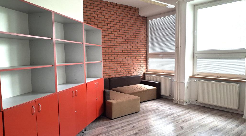 PRENÁJOM PRIESTORU 137 M2 VHODNÝ AKO SÍDLO FIRMY