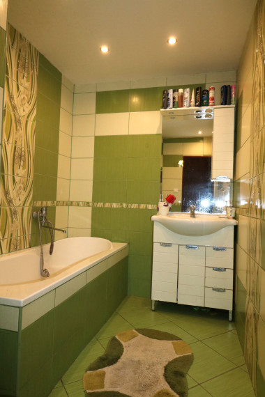 PREDAJ 3 - IZBOVÝ BYT S LOOGIOU A BALKÓNOM VLČINCE