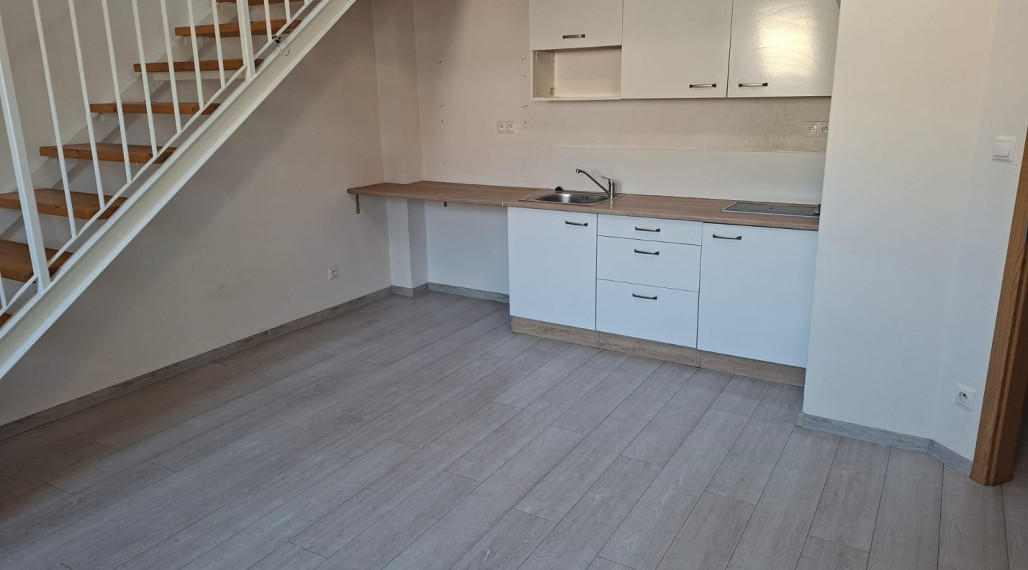 Prenájom 3KK - izbového mezonetového bytu Bytčická ulica