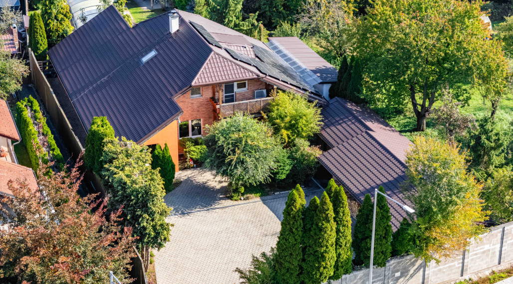 PREDAJ DOM NA BÝVANIE, PODNIKANIE A RELAX