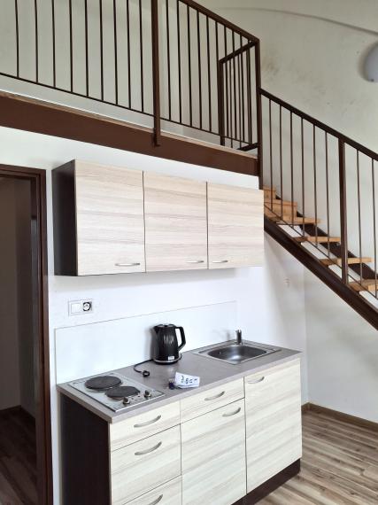 Prenájom 2 KK - izbového mezonetového bytu Bytčická ulica