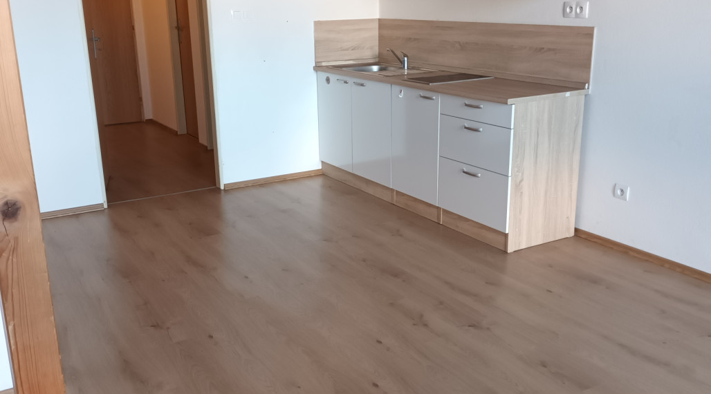 Prenájom 2 - izbového mezonetového bytu Bytčická ulica