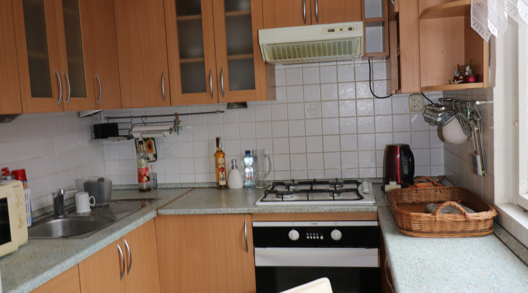 Prenájom 2 - izbového zariadeného bytu Hliny 3