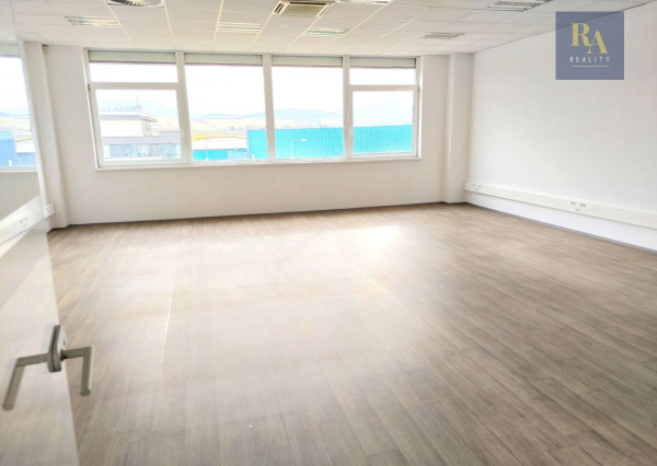 Prenájom kancelárskych priestorov v LIVING CENTRE