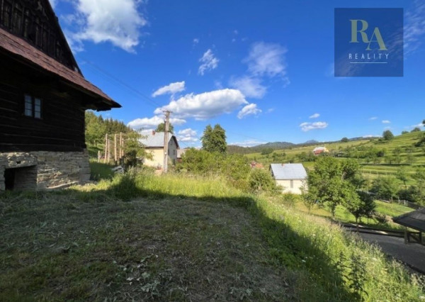 Predaj pozemok o rozlohe 585m2 s drevenicou v obci Lutiše