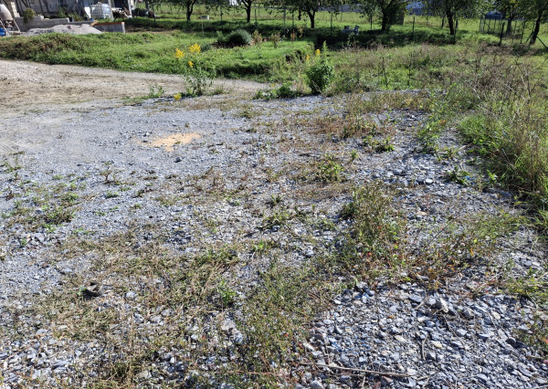 STAVEBNÝ POZEMOK KONSKÁ S PROJEKTOM NA BUNGALOV
