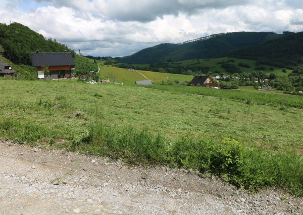 PREDAJ STAVEBNÝ POZEMOK NA VÝSTAVBU CHATY BELÁ - ZLIEŇ