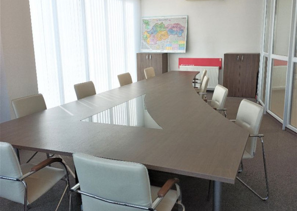 Prenájom kancelárie o výmere 44 m2 ul. Dlhá