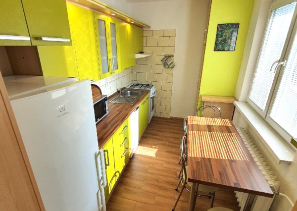 PREDAJ 3 - IZBOVÝ BYT  S BALKÓNOM HLINY 7 - REZERVOVANÉ