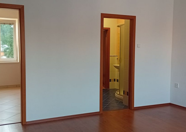 Dvojkancelária s parkovaním, 1.poschodie, 75m2, ul. M.R.Štefánika Žilina