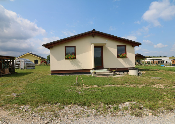 NOVOSTAVBA BUNGALOVU KRASŃANY