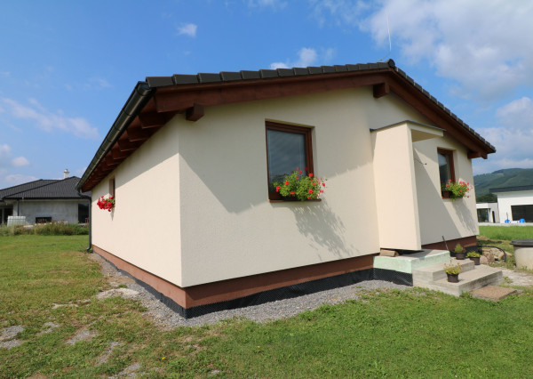 NOVOSTAVBA BUNGlALOVU KRASŃANY
