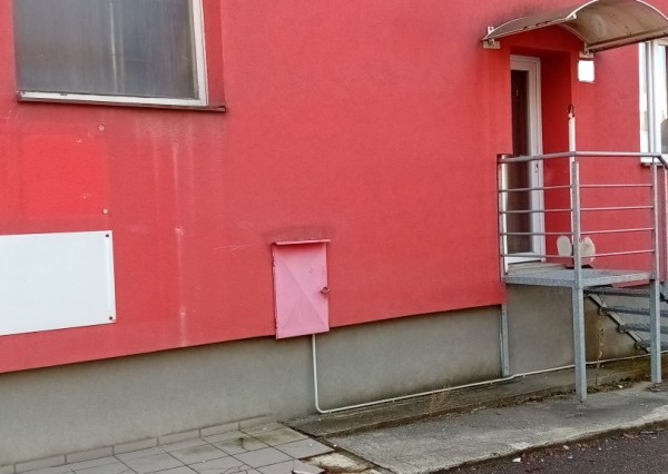 Prenájom skladový priestor 34m2 prízemie Kamenná cesta