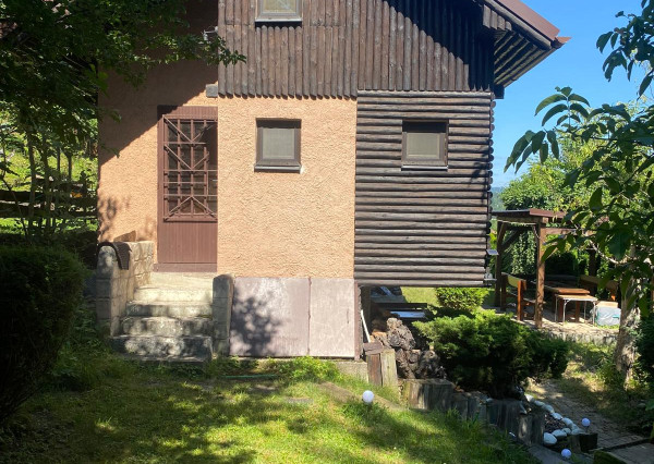 PREDAJ ZÁHRADNEJ CHATKY TEPLIČKA NAD VÁHOM