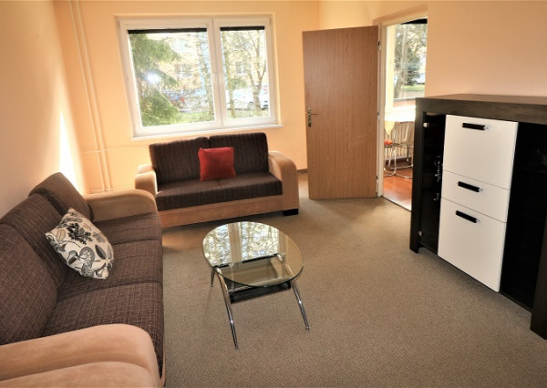 Prenájom 2 - izbového zariadeného bytu Hliny 8