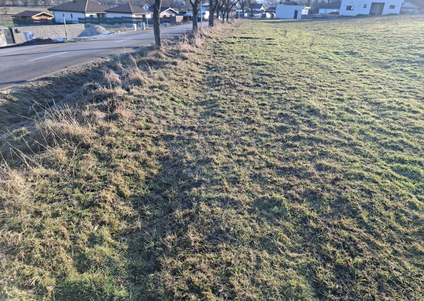 STAVEBNÝ POZEMOK ZBYŇOV