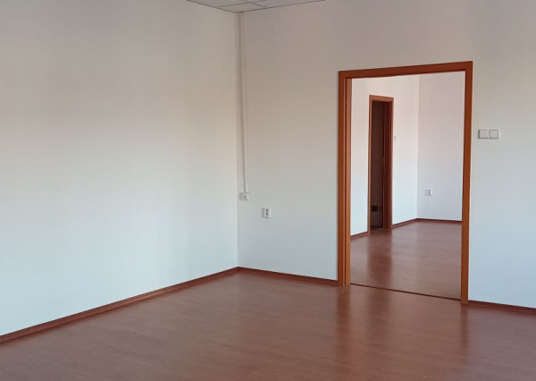 Dvojkancelária s parkovaním, 1.poschodie, 75m2, ul. M.R.Štefánika Žilina