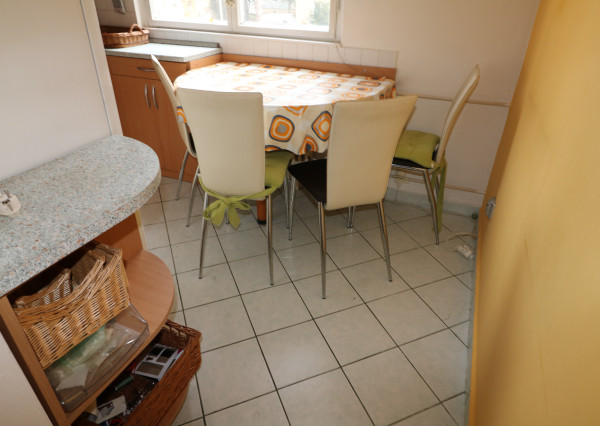 Prenájom 2 - izbového zariadeného bytu Hliny 3