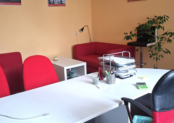 Prenájom kancelárie na prízemí 21 m2 centrum mesta