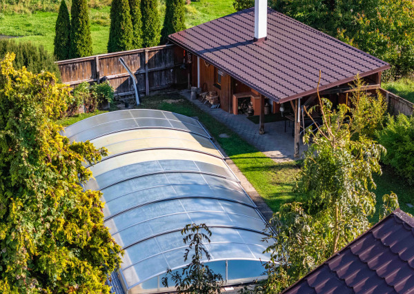 PREDAJ RODINNÝ DOM S BAZÉNOM A PRIESTOROM NA PODNIKANIE + DOHODA