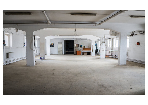 Prenájom skladových priestorov 220 m2 Višňové