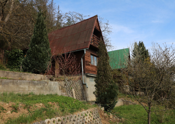 PREDAJ MUROVANEJ ZÁHRADNEJ CHATKY POVAŽSKÝ CHLMEC