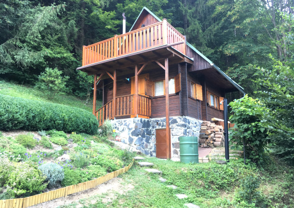 PREDAJ CHATY LIETAVSKÁ SVINNÁ