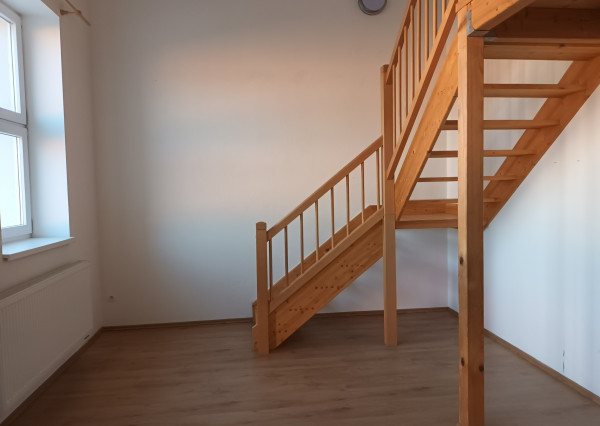 Prenájom 2 - izbového mezonetového bytu Bytčická ulica