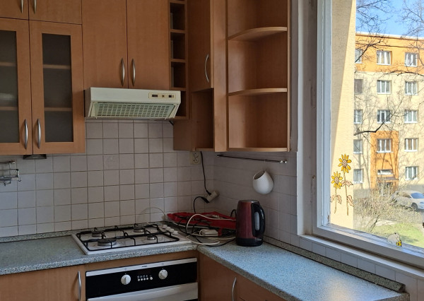 Prenájom 2 - izbového zariadeného bytu Hliny 3