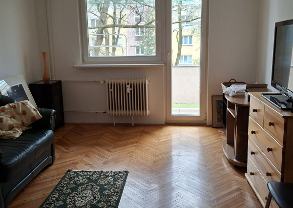 Prenájom 2 - izbového zariadeného bytu Hliny 3