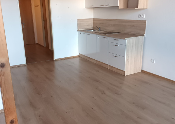 Prenájom 2 - izbového mezonetového bytu Bytčická ulica