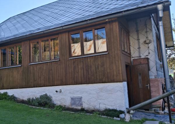 PREDAJ RODINNÝ DOM  + Hospodárska budova ŠTIAVNIK 1500 M2 pozemok