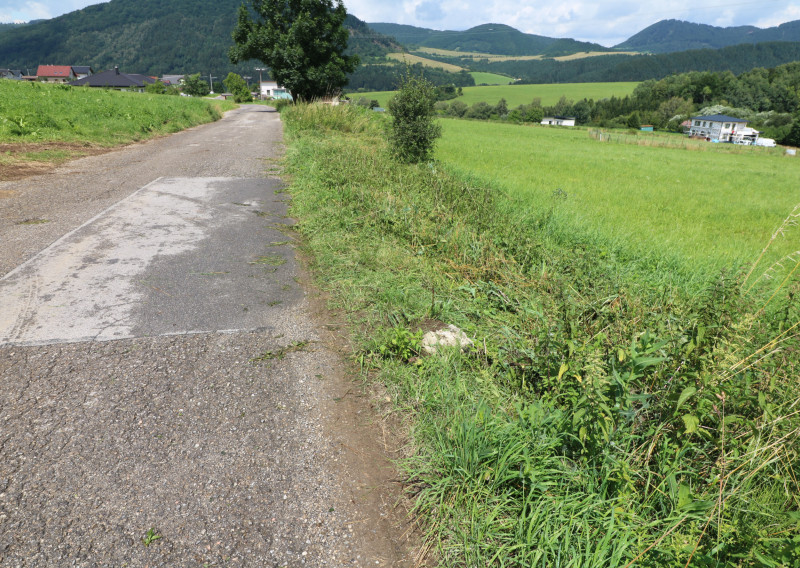 PREDAJ STAVEBNÝ POZEMOK DOLNÁ TIŽINA S KRÁSNYM VÝHĽADOM - fotografia 2
