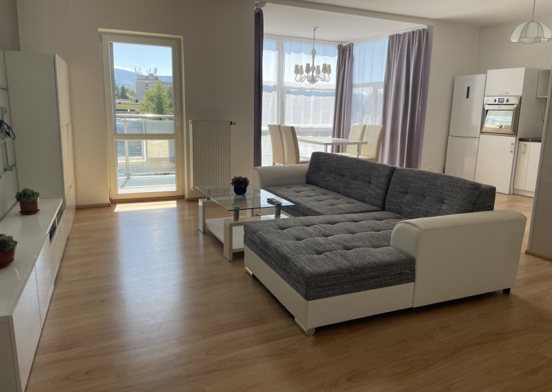 PRENÁJOM 3 - IZBOVÝ BYT S PARKOVANÍM V EURO HOME - fotografia 2